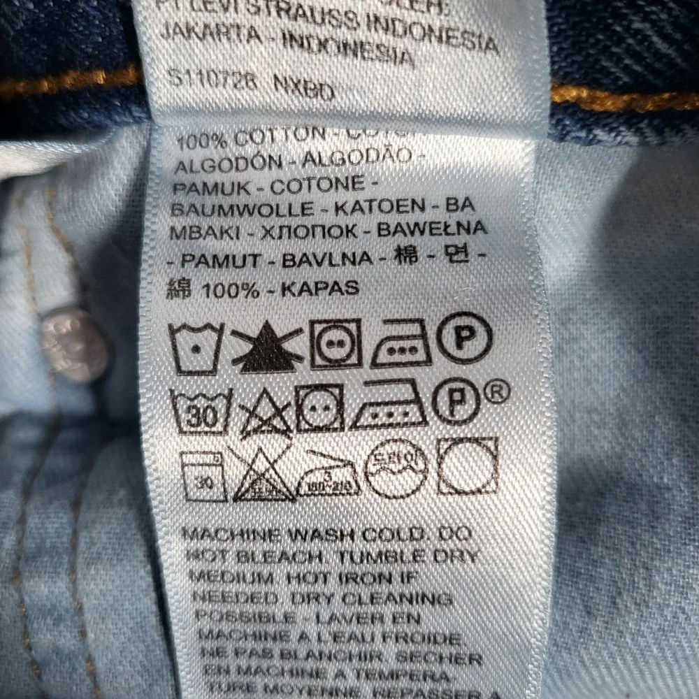 Levi's 505 Jeans Men's 34x32 Light Wash Blue Regular Fit Straight Leg Distressed